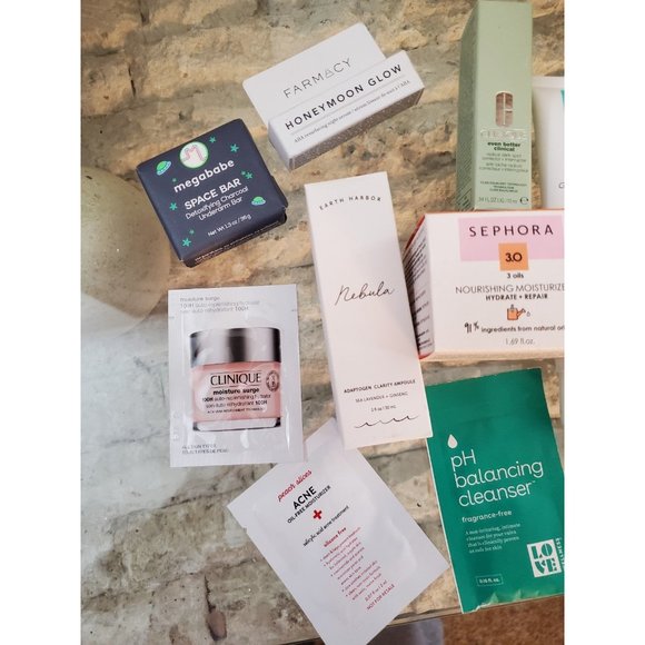 Huge beauty bundle - 5 Full sizes included! - Picture 5 of 7